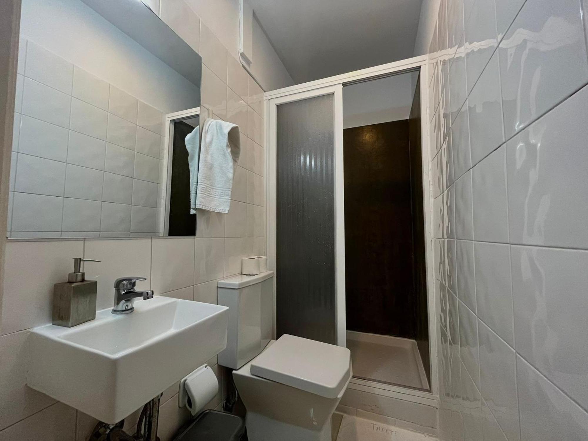 2 Bedroom, 2 Bathroom Apartment - Travessa Da Madalena Lisboa المظهر الخارجي الصورة