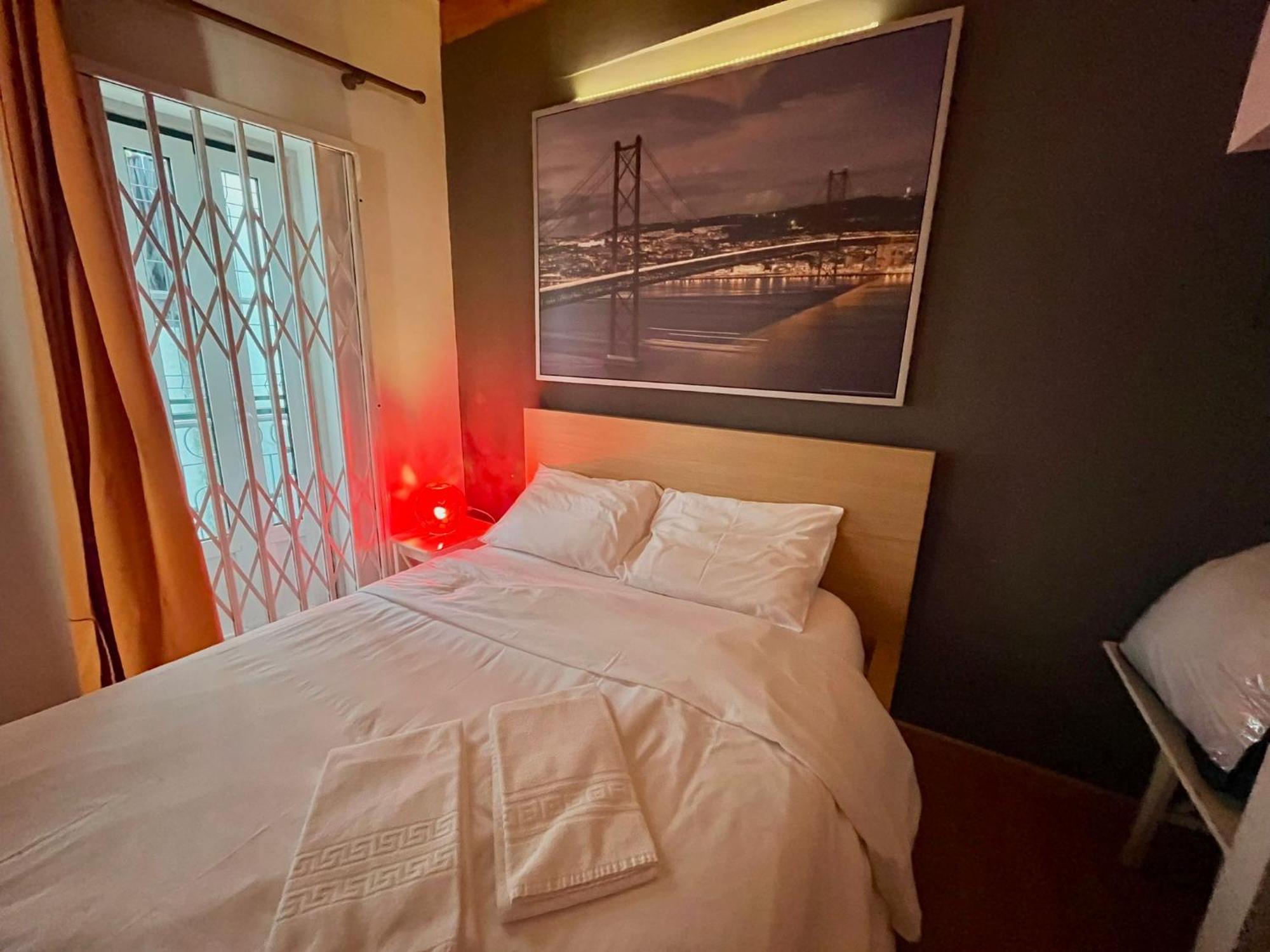 2 Bedroom, 2 Bathroom Apartment - Travessa Da Madalena Lisboa المظهر الخارجي الصورة