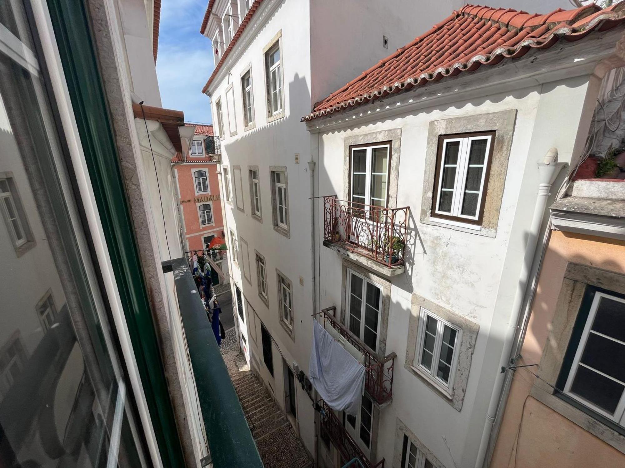 2 Bedroom, 2 Bathroom Apartment - Travessa Da Madalena Lisboa المظهر الخارجي الصورة